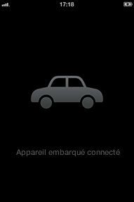 4.Déconnectez le câble de votre iPhone après que l’écran indiquant qu’il est connecté au système embarqué apparaît sur votre iPhone.