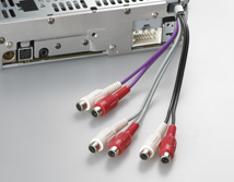 6 kanalų RCA išvestis