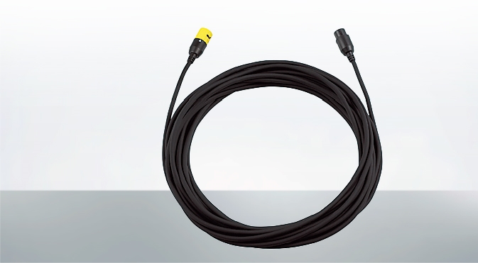 CCA699_01